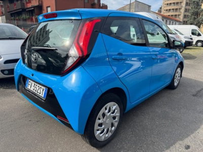 Toyota Aygo 1.0 VVT-i 72 CV 5 porte x-cool MMT (5)