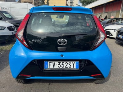 Toyota Aygo 1.0 VVT-i 72 CV 5 porte x-cool MMT (7)