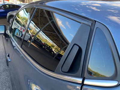 Renault Clio dCi 8V 90 CV 5 porte Moschino Intens (11)