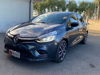 Renault Clio dCi 8V 90 CV 5 porte Moschino Intens (3)