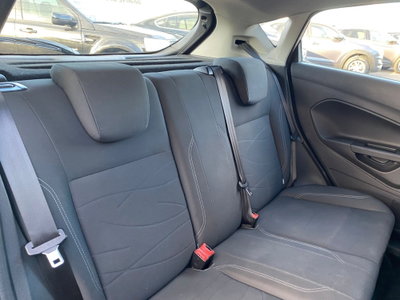 Ford Fiesta 1.5 TDCi 75CV 5 porte (19)