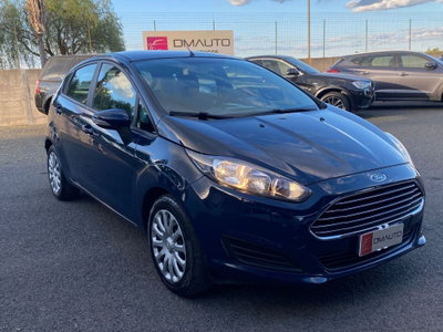 Ford Fiesta 1.5 TDCi 75CV 5 porte (9)