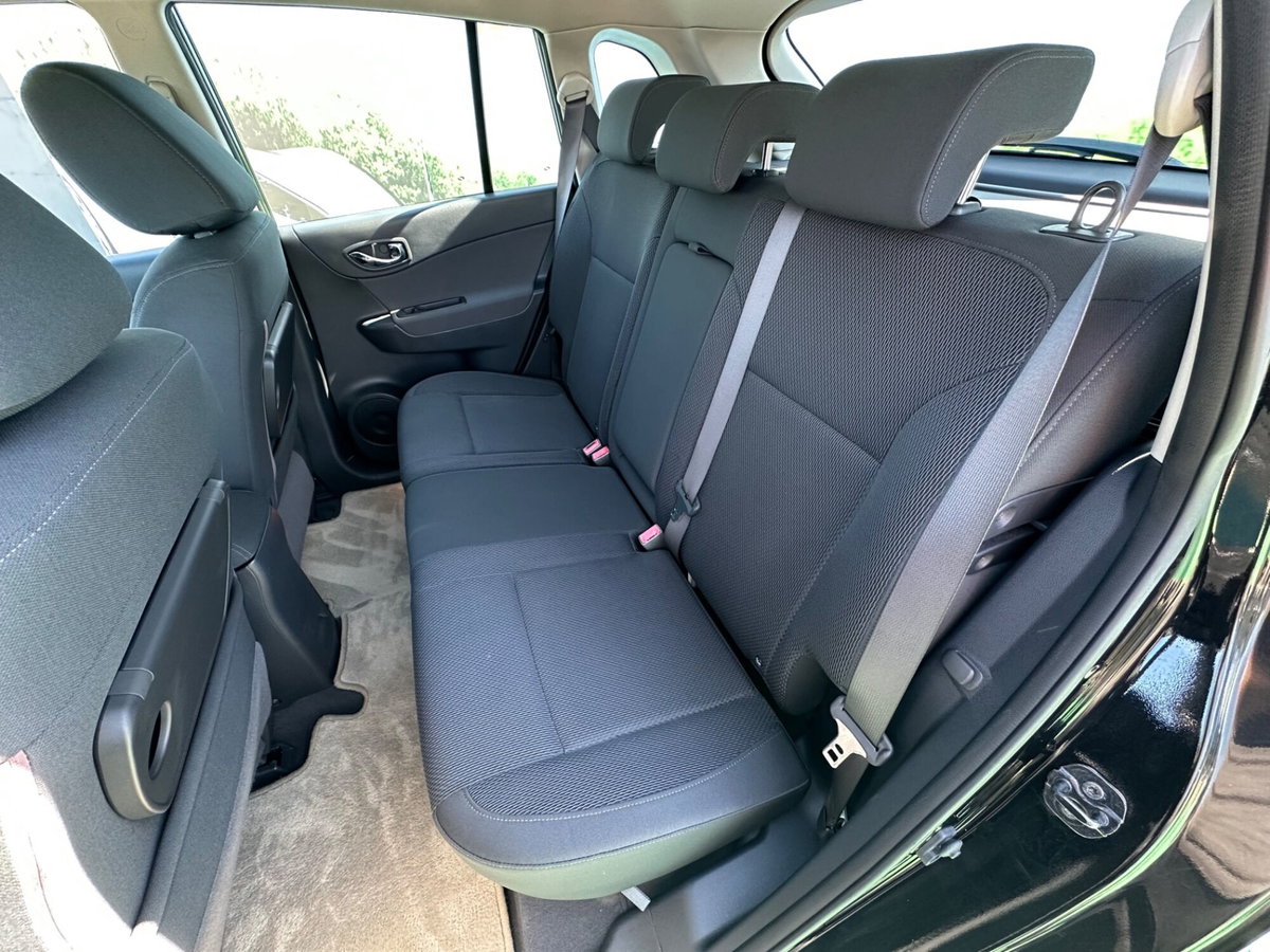 Renault Koleos 2.0 dCi 150CV 4X4 Dynamique (8)