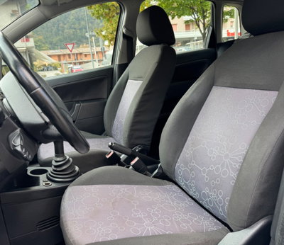 Ford Fiesta 1.4 TDCi 5p. Ghia (10)