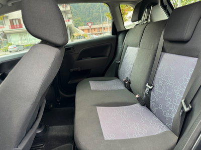 Ford Fiesta 1.4 TDCi 5p. Ghia (16)