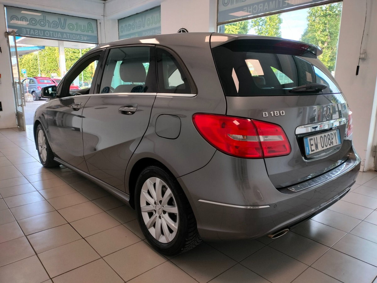 Mercedes-Benz Classe B 180 CDI Executive (6)