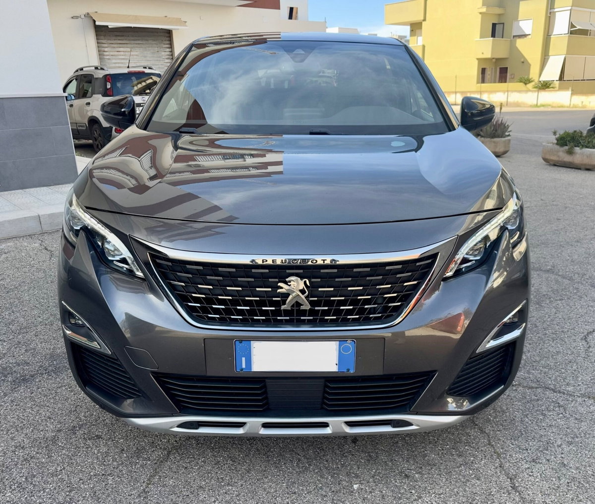 Peugeot 3008 BlueHDi 120 S&S EAT6 GT Line (2)