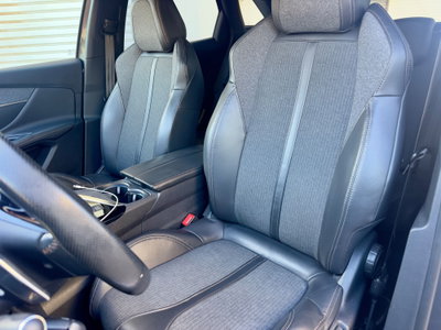Peugeot 3008 BlueHDi 120 S&S EAT6 GT Line (8)