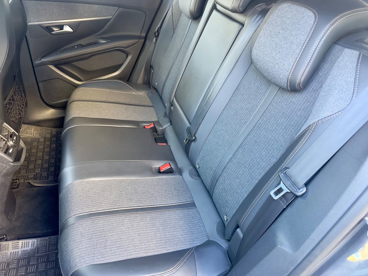 Peugeot 3008 BlueHDi 120 S&S EAT6 GT Line (9)