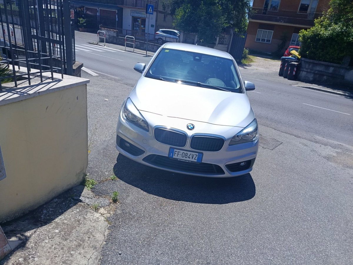 BMW Serie 2 Active Tourer 218d  Advantage (2)
