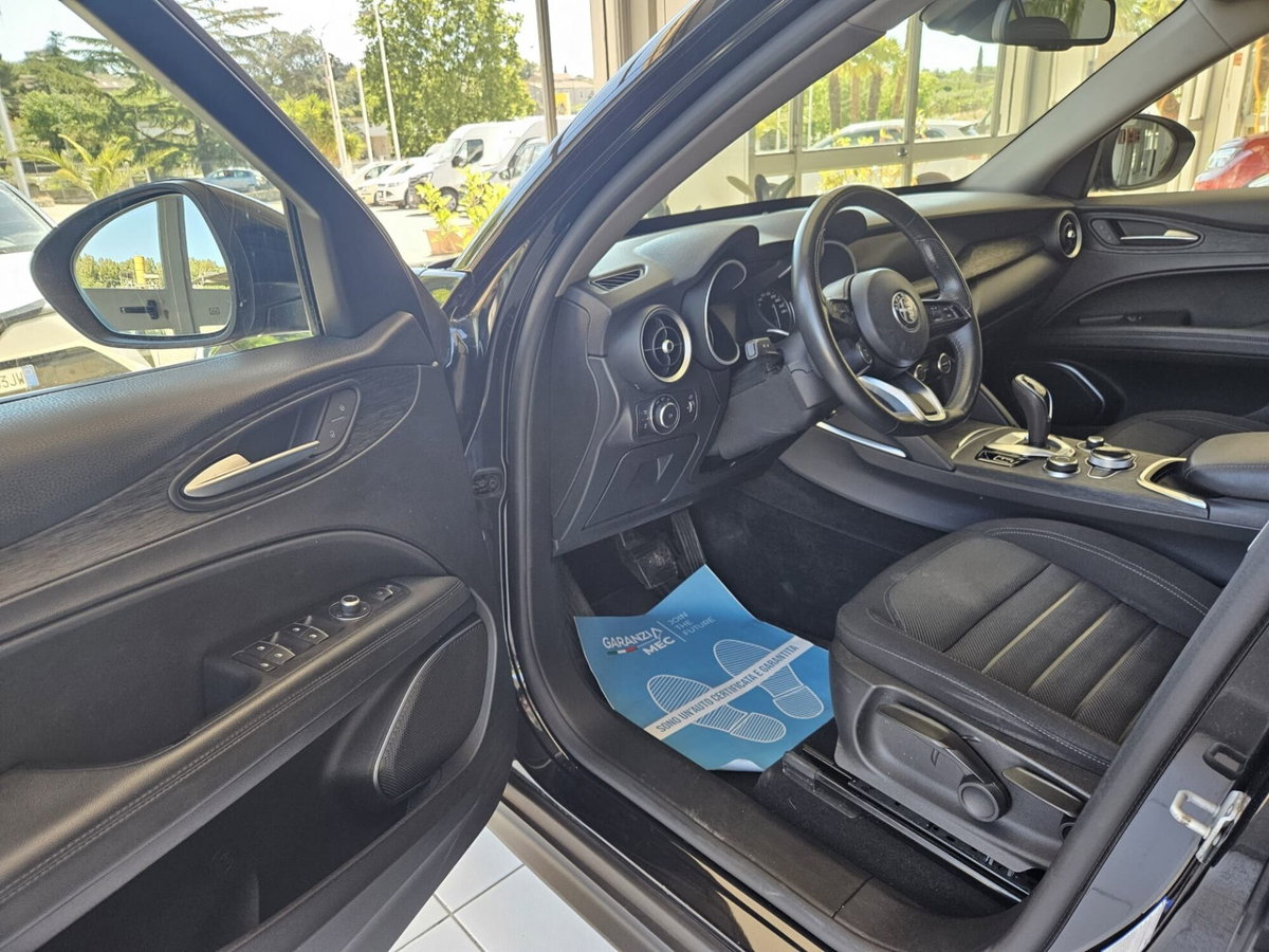 Alfa Romeo Stelvio Stelvio 2.2 Turbodiesel 160 CV AT8 RWD Super Business (12)