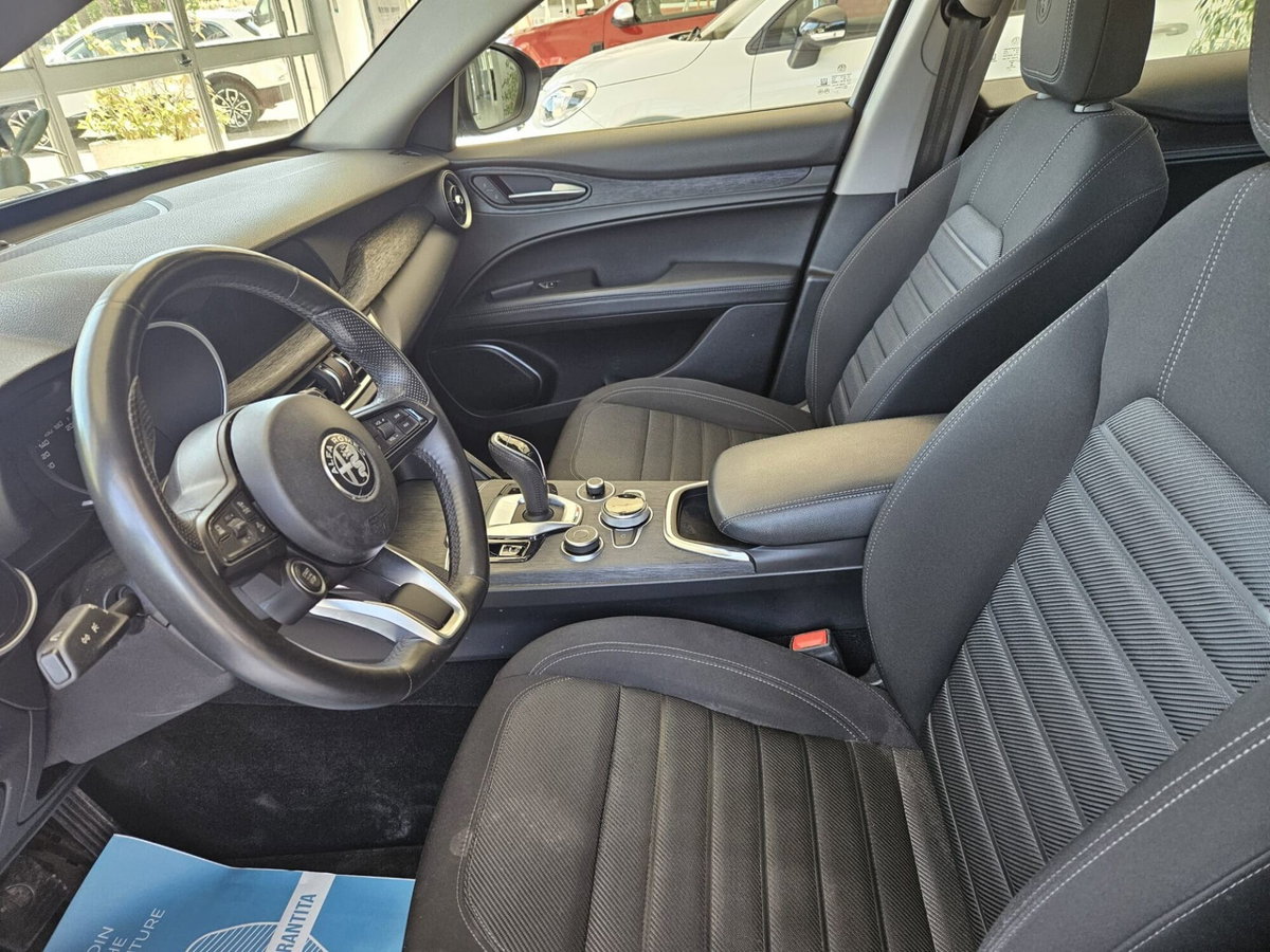 Alfa Romeo Stelvio Stelvio 2.2 Turbodiesel 160 CV AT8 RWD Super Business (13)