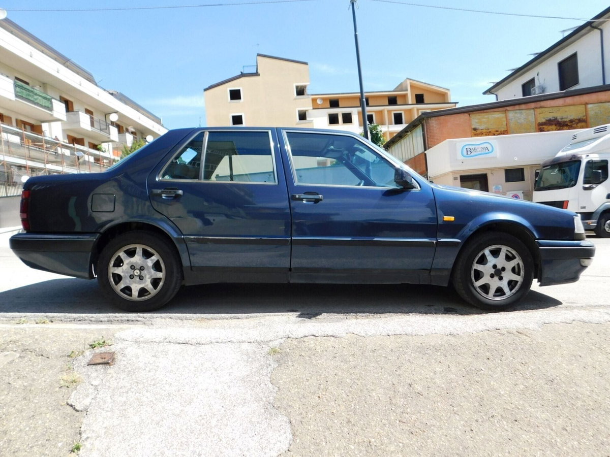 Lancia Thema turbodiesel LS (5)