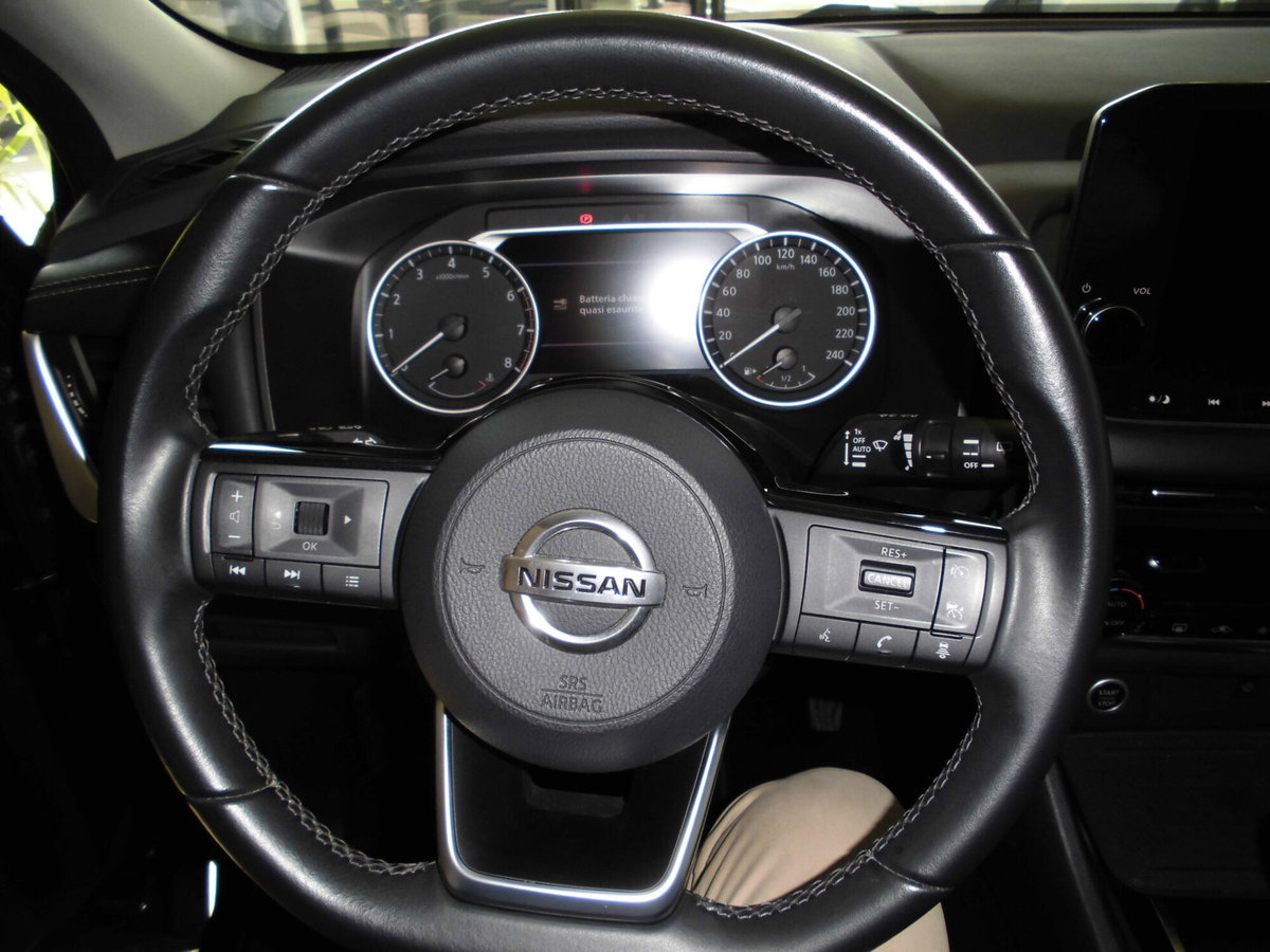 Nissan Qashqai MHEV 140 CV N-Style (14)