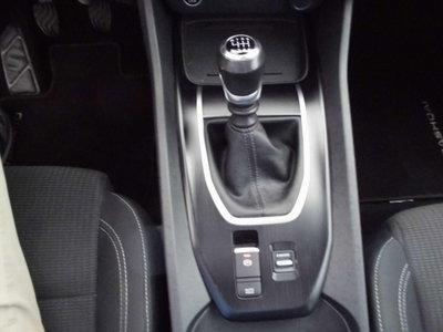 Nissan Qashqai MHEV 140 CV N-Style (16)