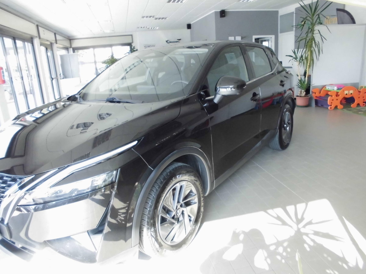 Nissan Qashqai MHEV 140 CV N-Style (2)