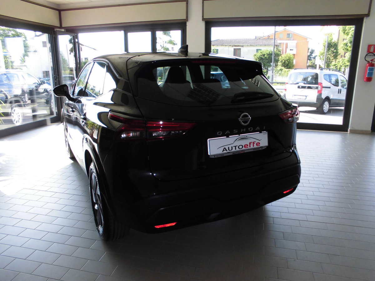 Nissan Qashqai MHEV 140 CV N-Style (5)