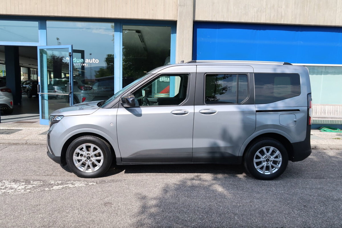 Ford Tourneo Courier 1.0 EcoBoost 100 CV Titanium (4)