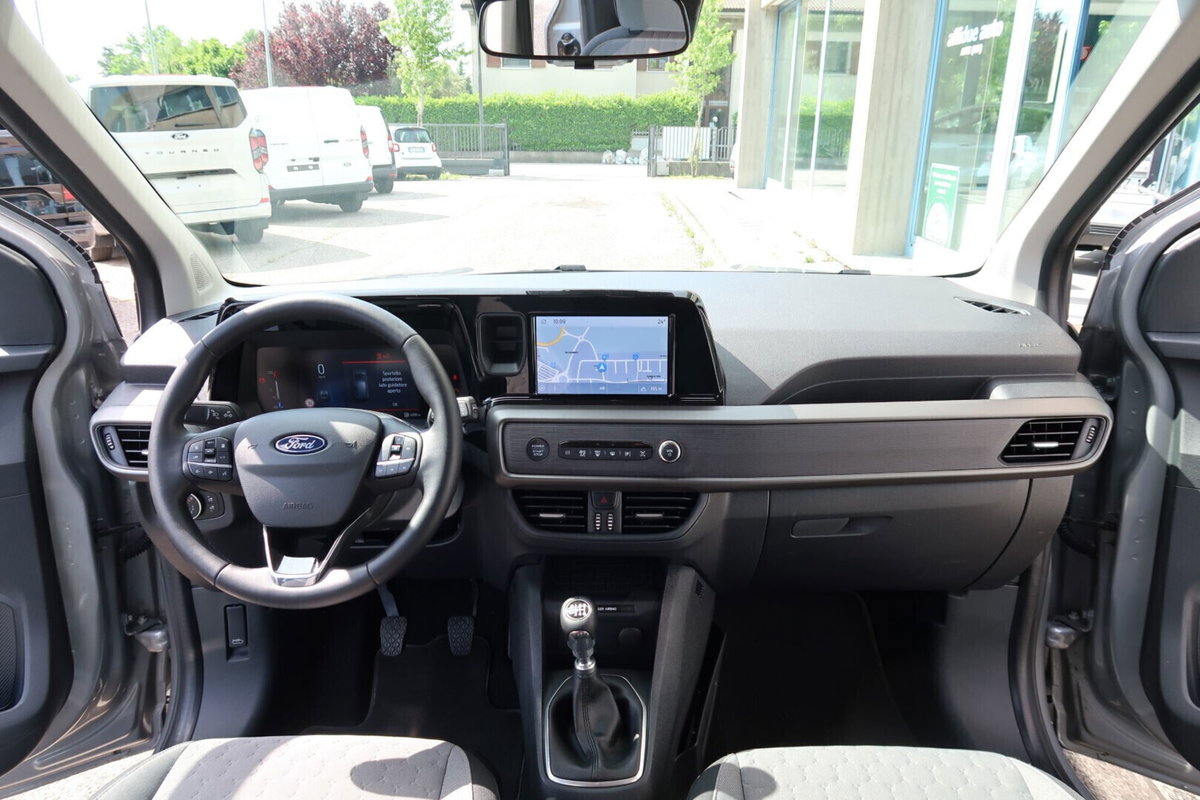 Ford Tourneo Courier 1.0 EcoBoost 100 CV Titanium (7)