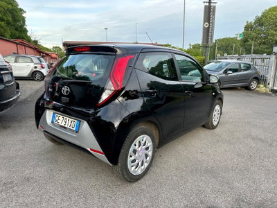 Toyota Aygo Connect 1.0 VVT-i 72 CV 5 porte x-play (11)