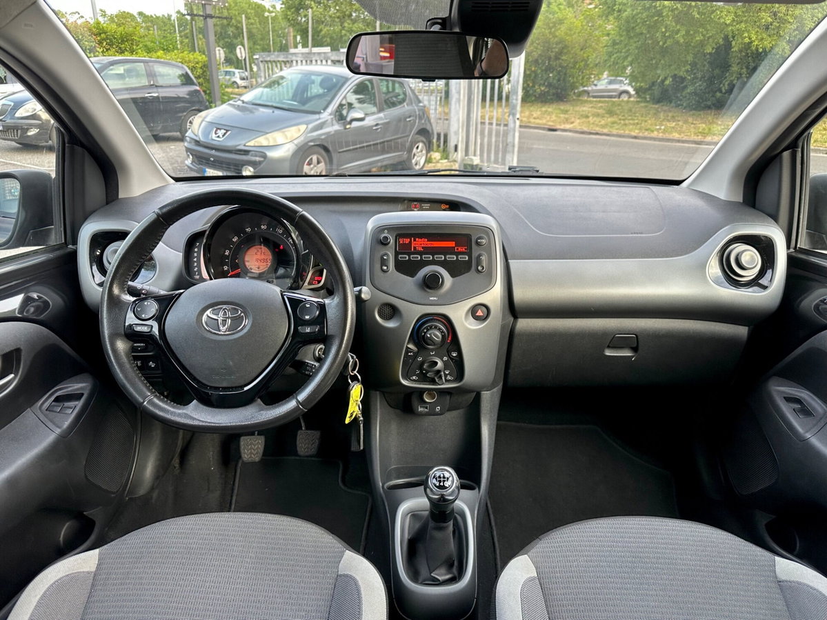 Toyota Aygo Connect 1.0 VVT-i 72 CV 5 porte x-play (5)