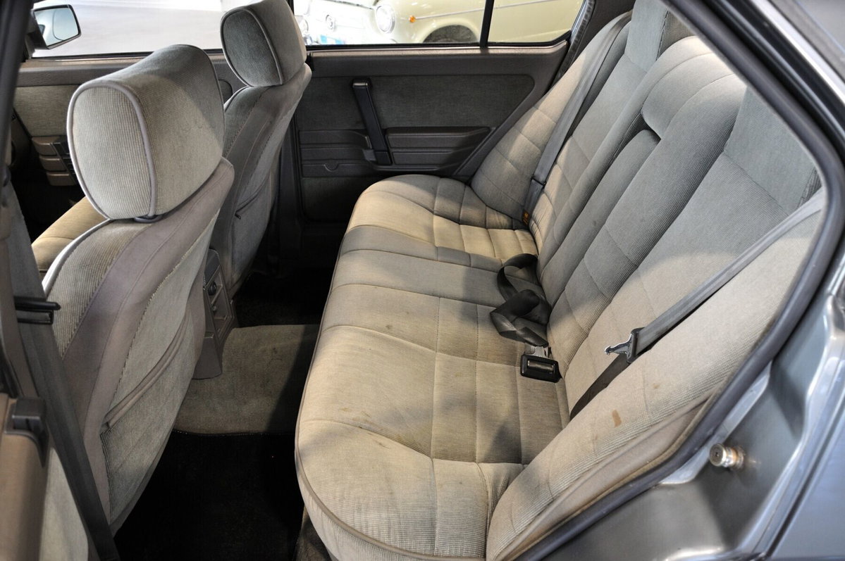 Alfa Romeo Alfa 90 2.5i Quadrifoglio Oro (20)