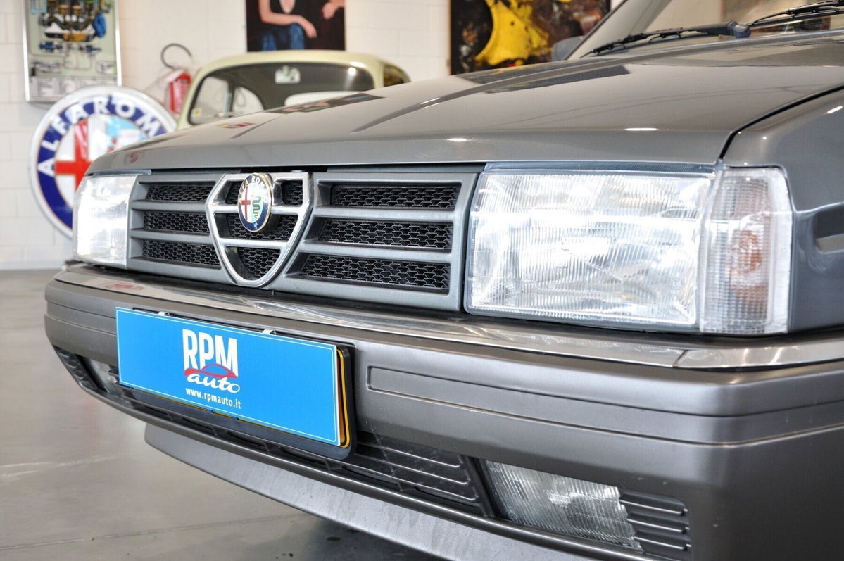 Alfa Romeo Alfa 90 2.5i Quadrifoglio Oro (6)