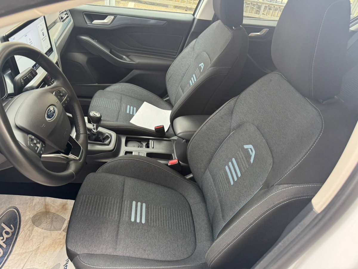 Ford Focus 1.0 EcoBoost Hybrid 125 CV Powershift 5p. Active X (11)