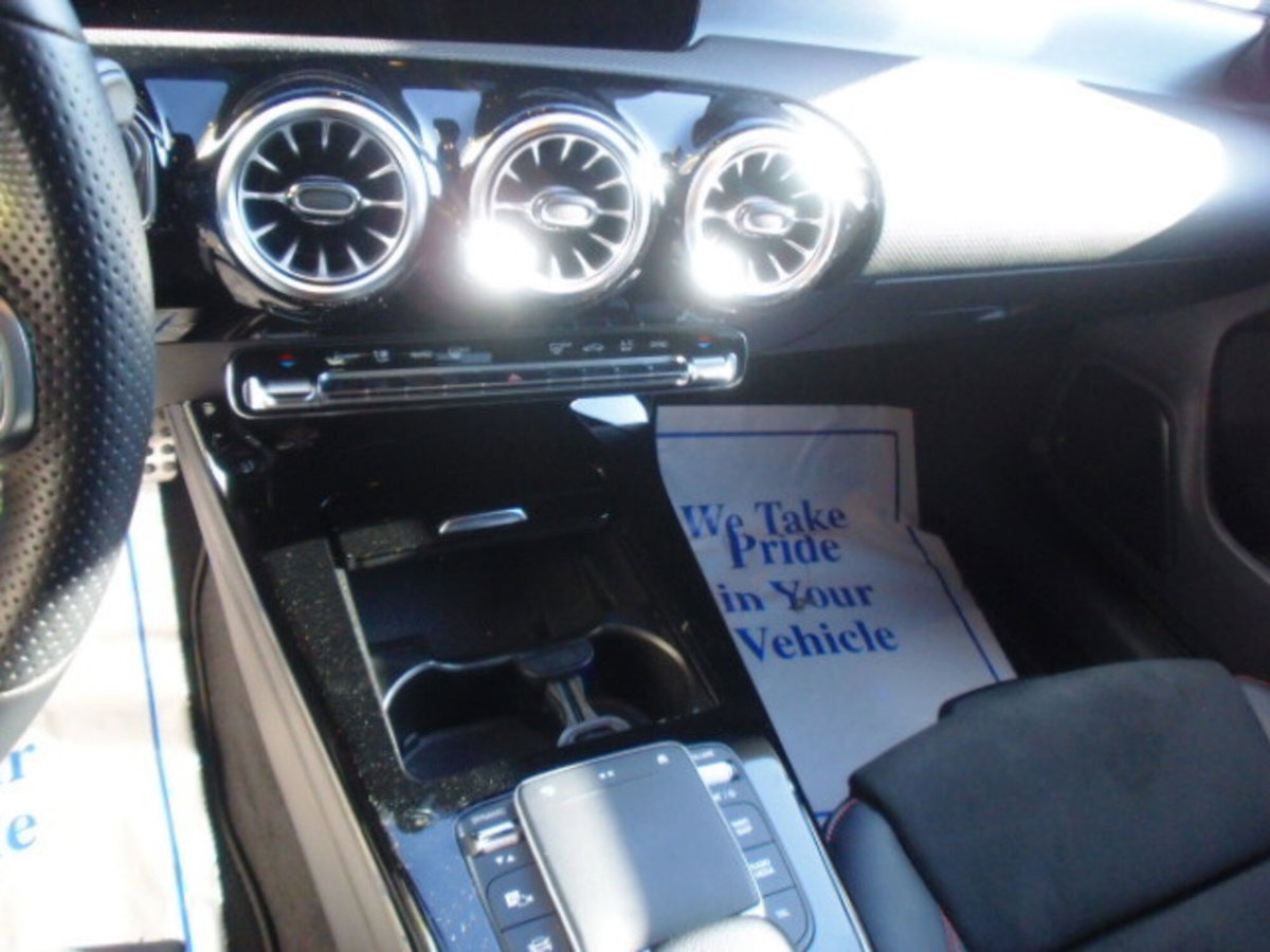 Mercedes-Benz CLA Shooting Brake 200 d Automatic 4Matic Shooting Brake Premium (15)