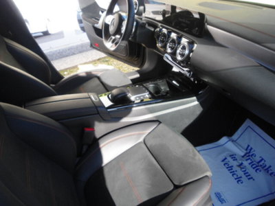 Mercedes-Benz CLA Shooting Brake 200 d Automatic 4Matic Shooting Brake Premium (18)
