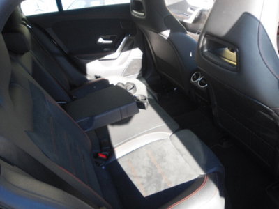 Mercedes-Benz CLA Shooting Brake 200 d Automatic 4Matic Shooting Brake Premium (20)