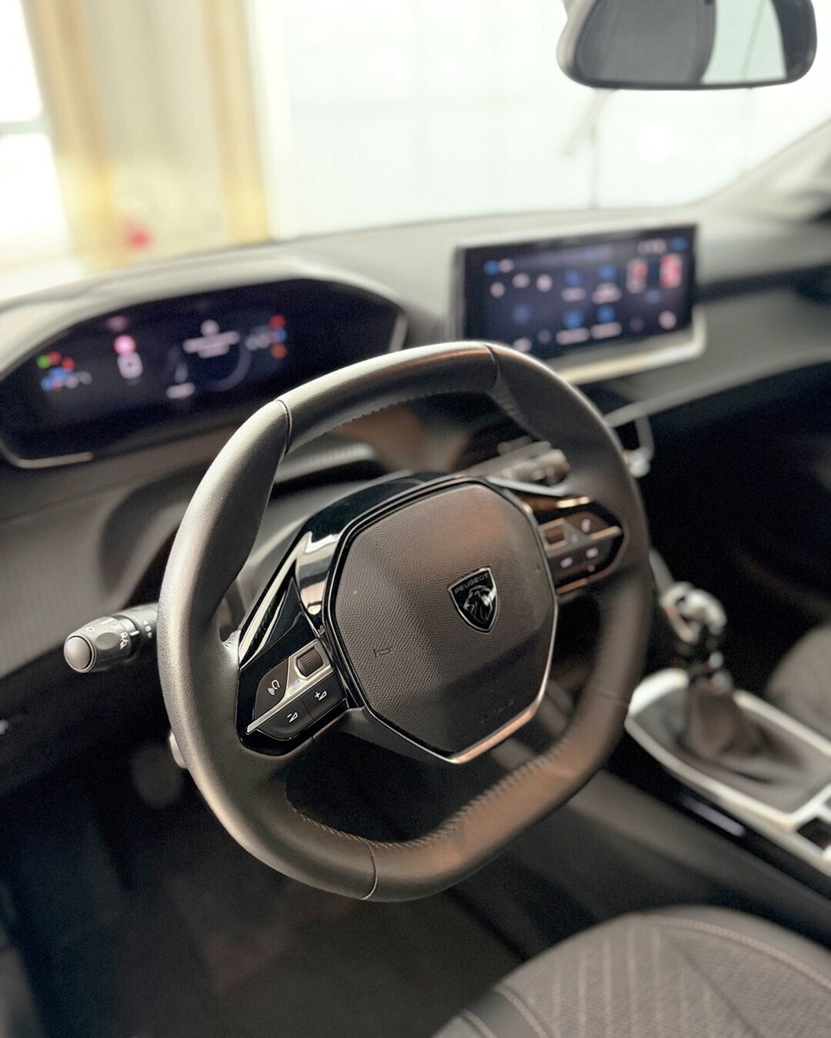 Peugeot 208 PureTech 100 Stop&Start 5 porte Allure (7)