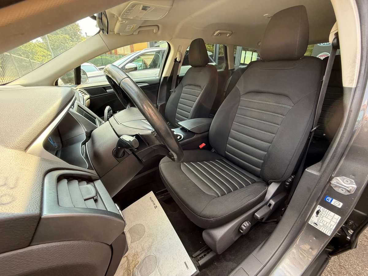 Ford Mondeo Station Wagon 2.0 TDCi 150 CV S&S Powershift SW Titanium Business (12)