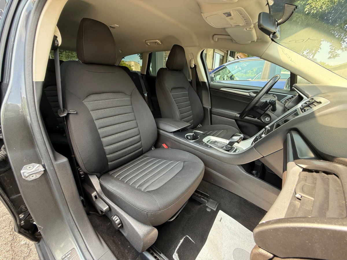Ford Mondeo Station Wagon 2.0 TDCi 150 CV S&S Powershift SW Titanium Business (8)
