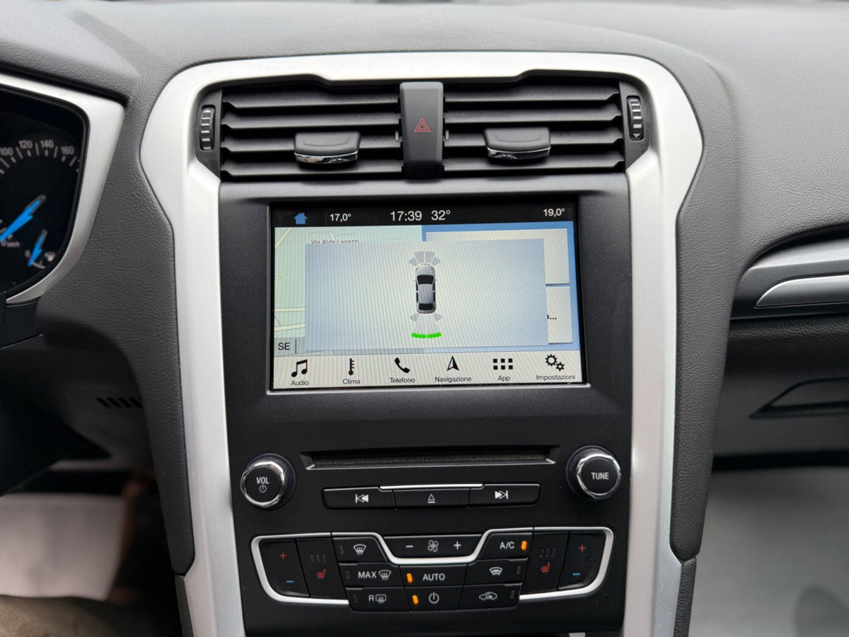 Ford Mondeo Station Wagon 2.0 TDCi 150 CV S&S Powershift SW Titanium Business (9)