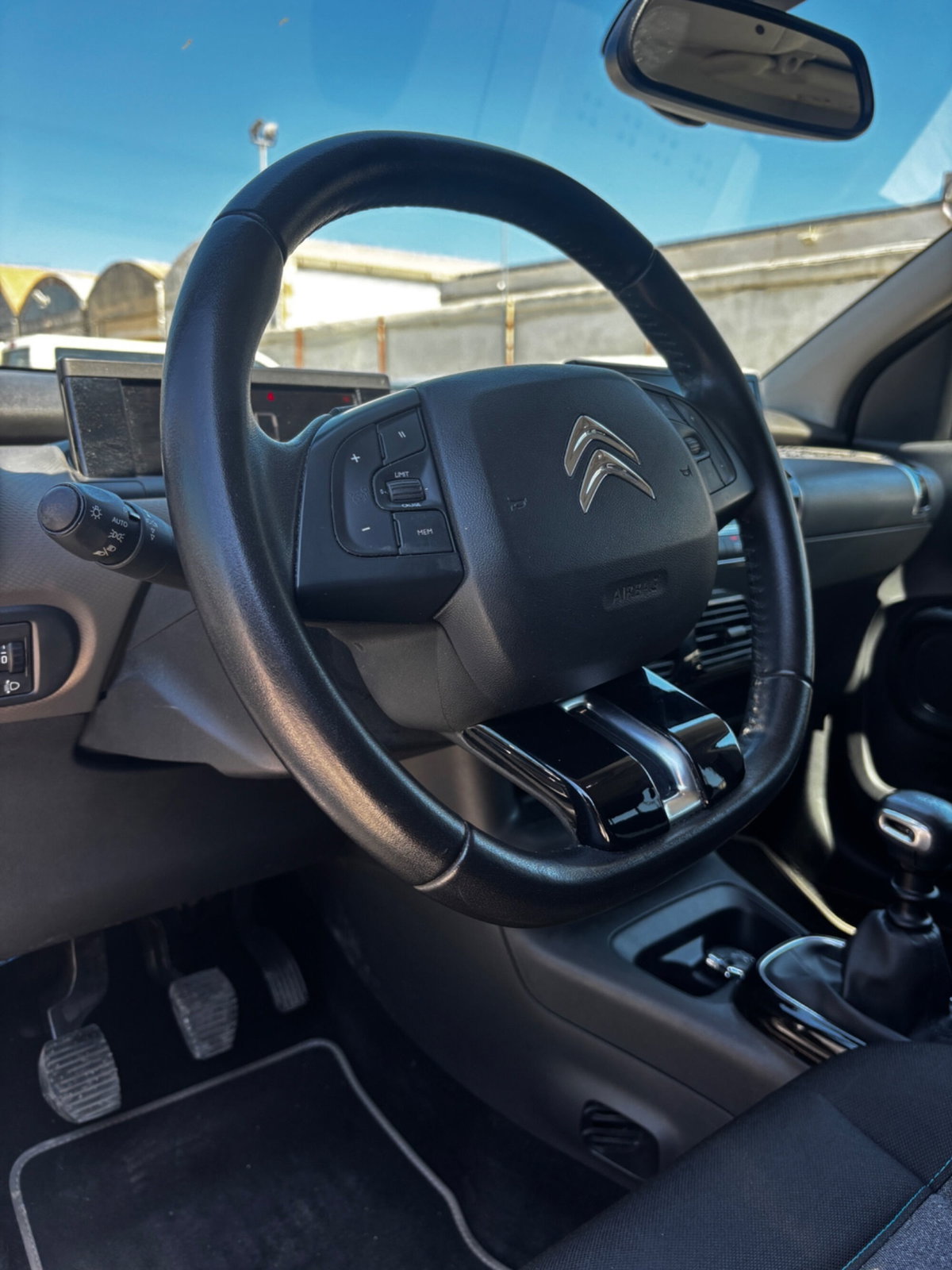 Citroen C4 Cactus BlueHDi 100 S&S Shine (8)