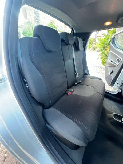 Lancia Ypsilon 1.3 MJT 16V 95 CV 5 porte S&S Elle (18)