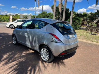 Lancia Ypsilon 1.3 MJT 16V 95 CV 5 porte S&S Elle (8)