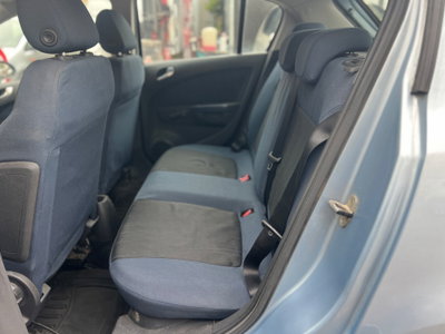 Opel Corsa 1.2 5 porte Easytronic Enjoy (7)