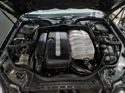 Mercedes-Benz Classe E 270 CDI cat Avantgarde (11)