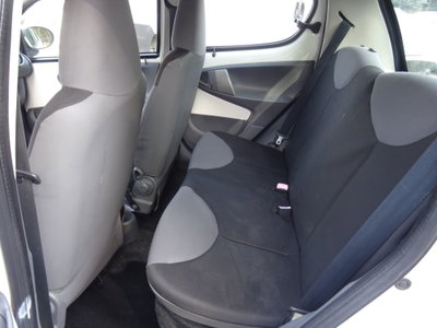 Peugeot 107 68CV 5p. Plaisir (12)