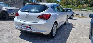 Opel Astra 1.7 CDTI 110CV 5 porte Cosmo (2)