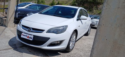 Opel Astra 1.7 CDTI 110CV 5 porte Cosmo (4)