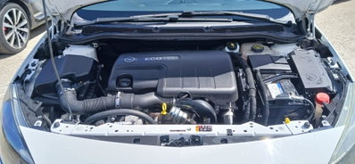 Opel Astra 1.7 CDTI 110CV 5 porte Cosmo (9)
