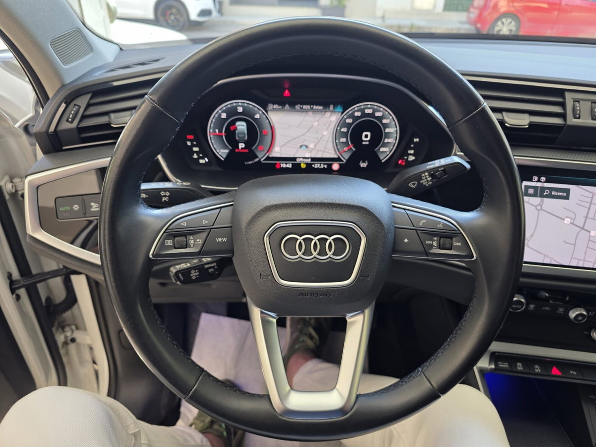 Audi Q3 Sportback 35 TDI quattro S tronic S line edition (9)