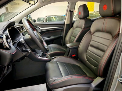 Mg ZS ZS 1.5 Luxury (10)