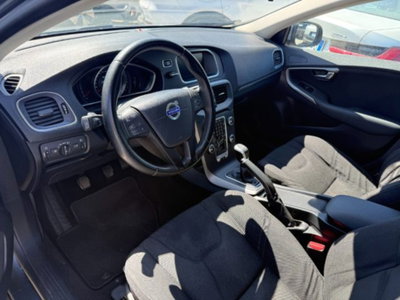 Volvo V40 D2 'eco' Momentum (7)