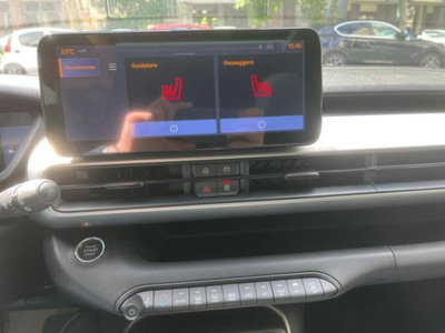 Jeep Avenger 1.2 turbo Summit fwd 100cv (14)