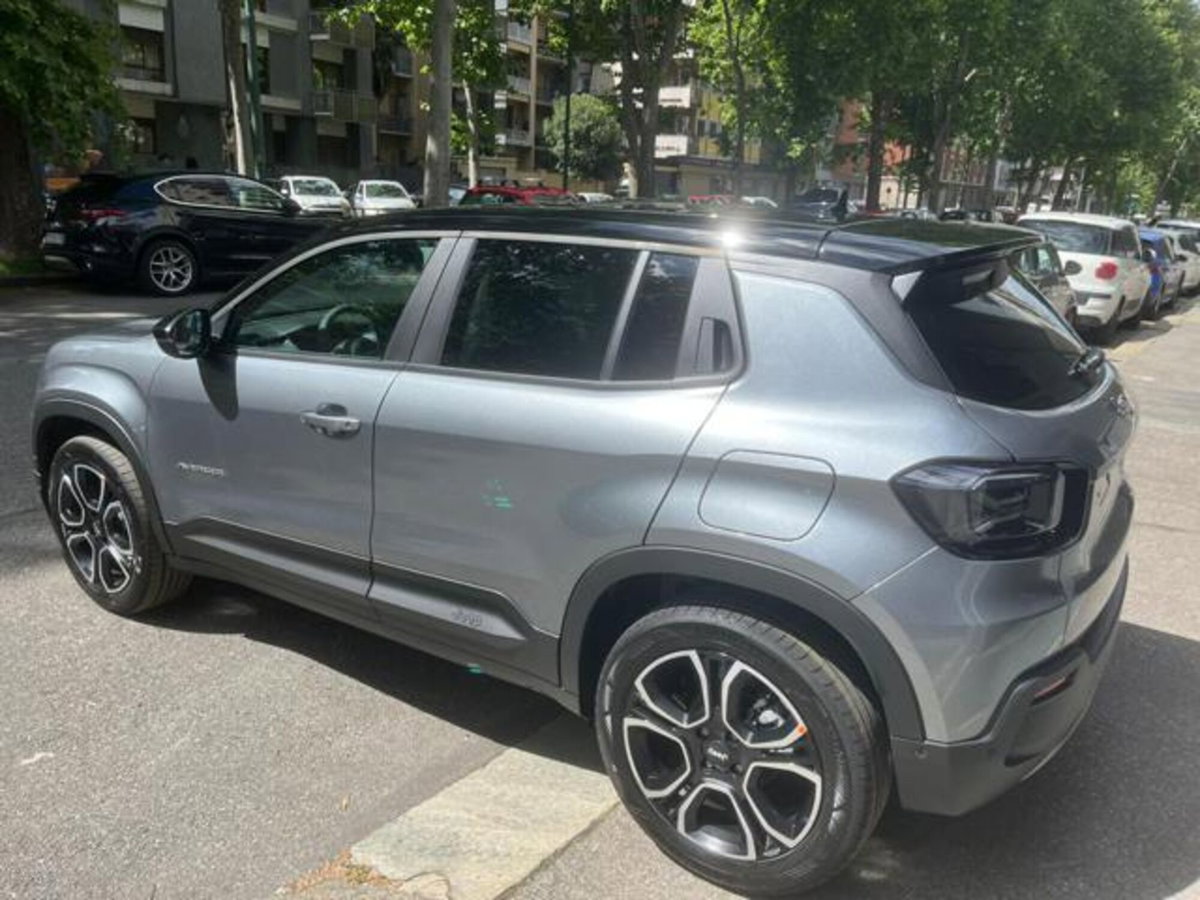 Jeep Avenger 1.2 turbo Summit fwd 100cv (4)
