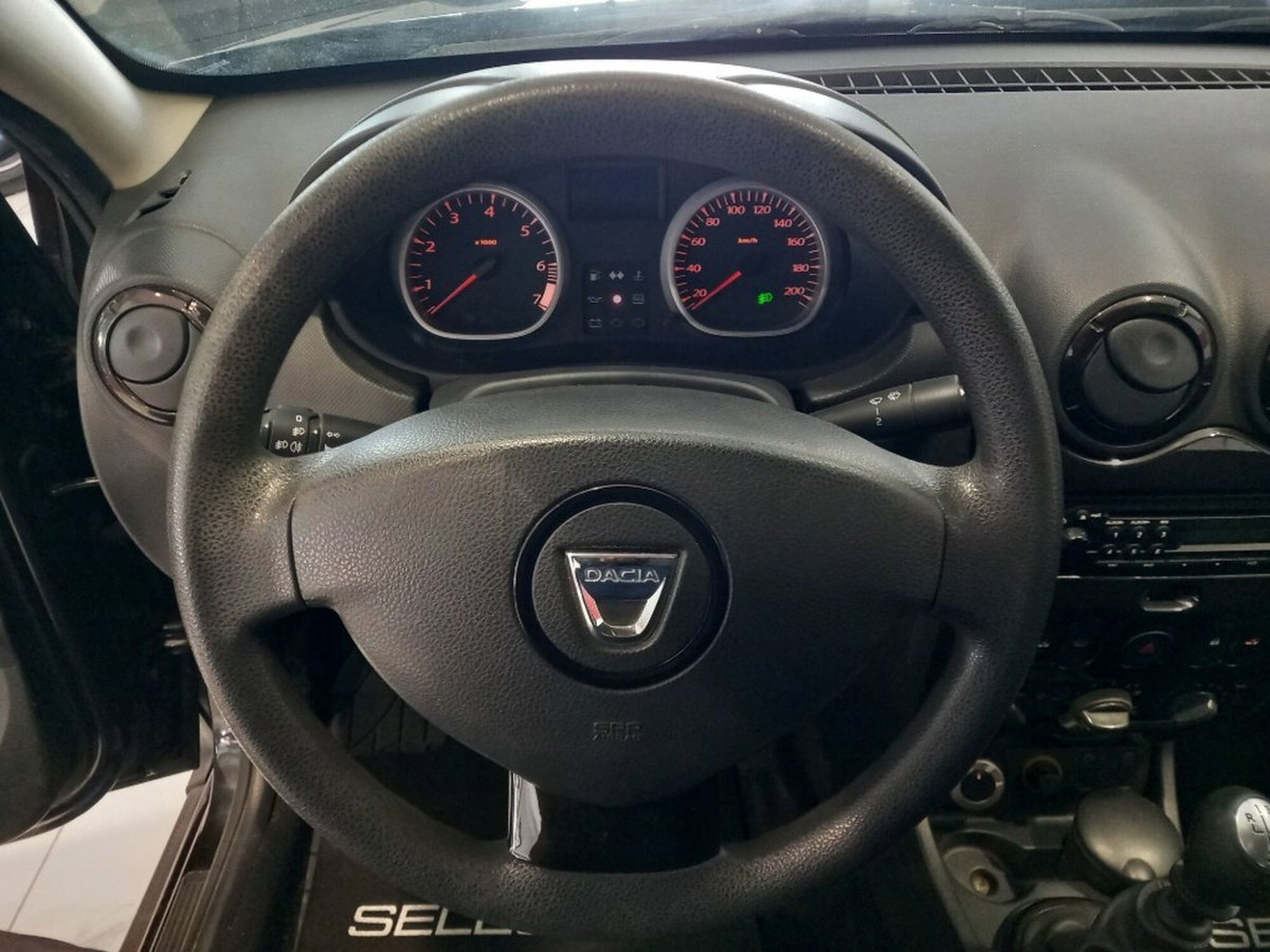 Dacia Duster 1.6 110CV 4x4 Ambiance (12)